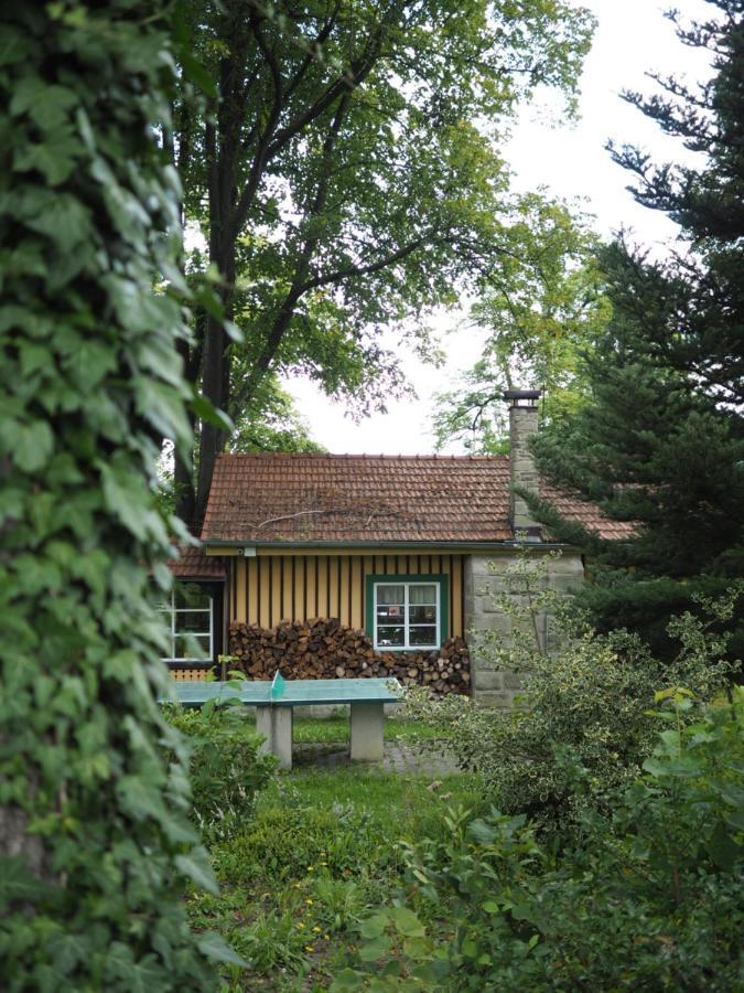 Penzion Letohrádek Frýdlant nad Ostravicí Esterno foto